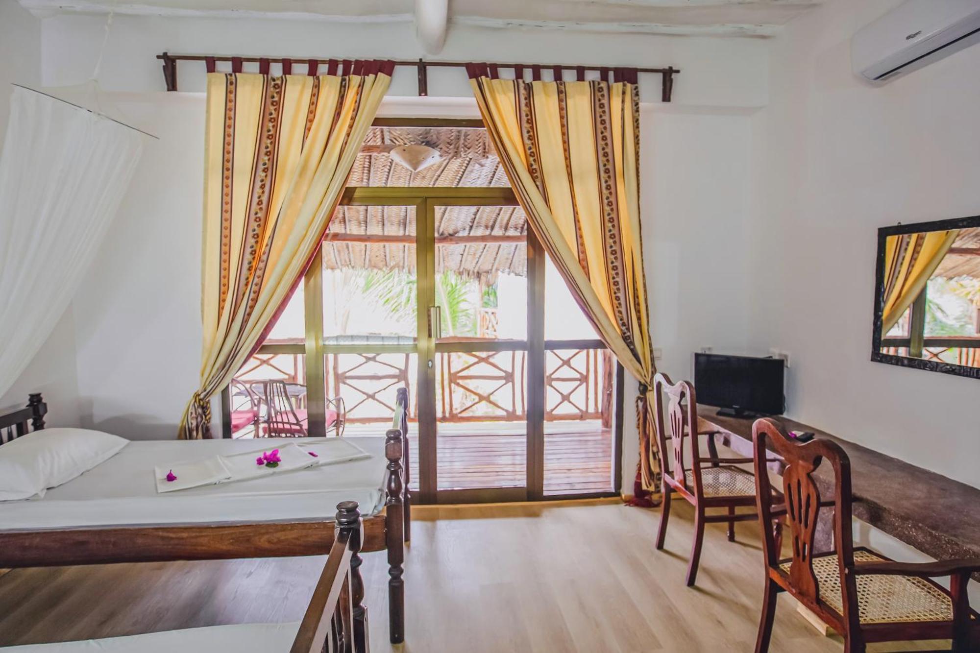 Ahg Waridi & 4* Pwani Mchangani